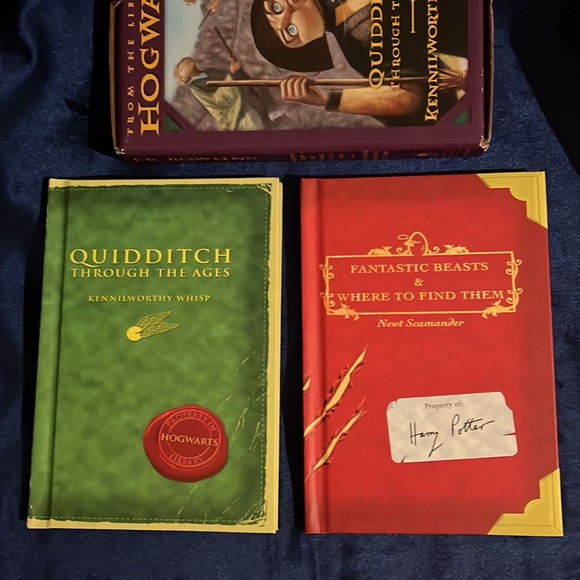 Harry Potter Library of Hogwarts Book Set Fantastic Bests & Quidditch NWOT - Picture 3 of 8
